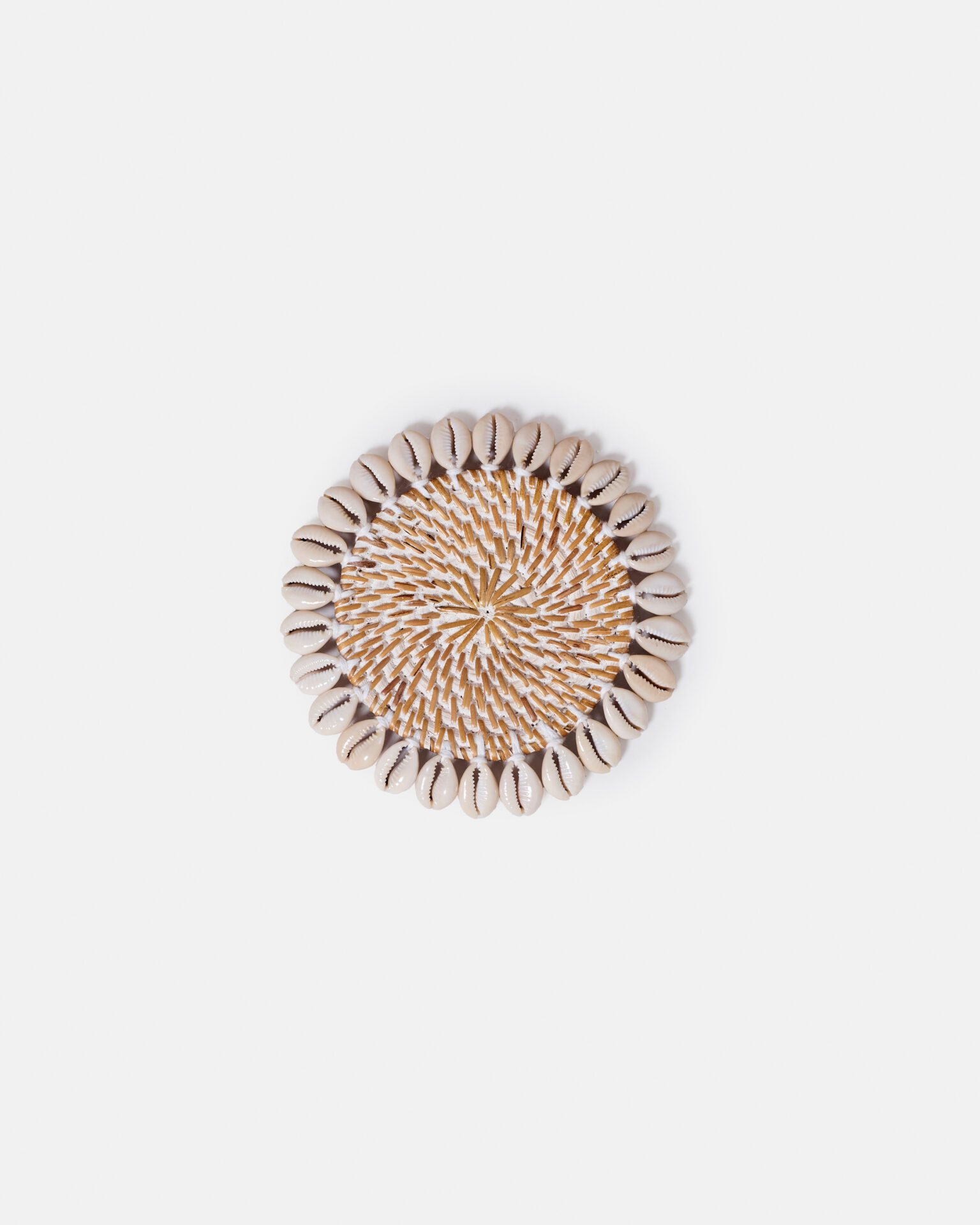 2025-12-02-DesignTrip-Day021459 Seashell coasters - white - Image 1