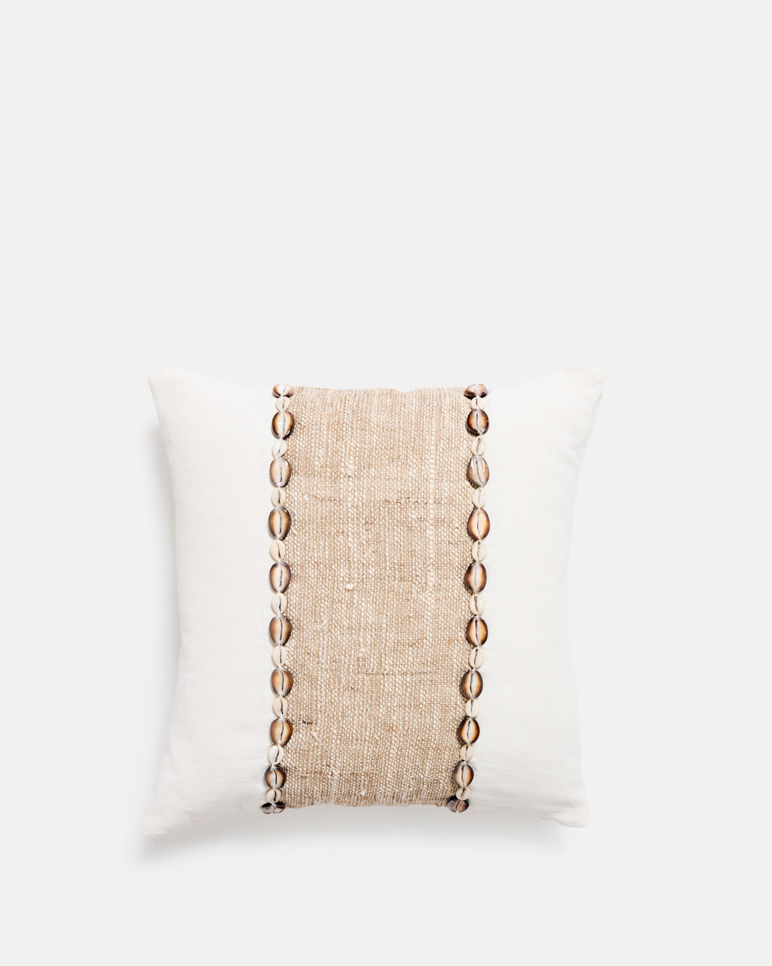 2025-12-03-DesignTrip-Day032153 Seashell cushion - Image 1